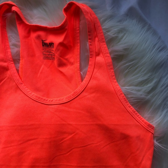 Nike Tank Top - Picture 2 of 6
